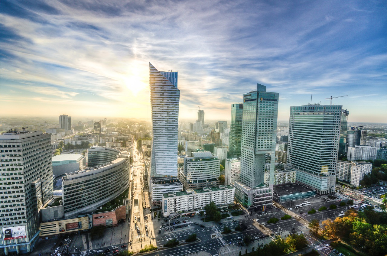 Nowe inwestycje w Warszawie – miasto pełne możliwości